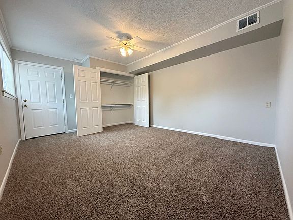 3rd image of 709 Melody Ln #A0