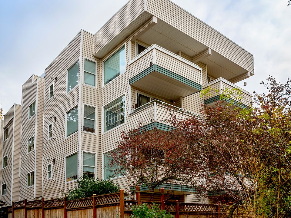 West side with apt #3 on 2nd floor on left, which is Northwe