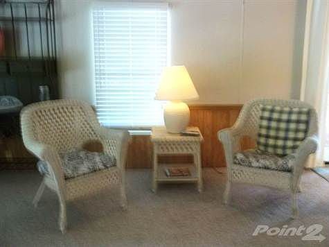 OPEN CONCEPT WITH DINING ROOM