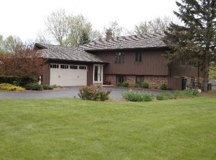 1205 Margate Ln, Libertyville, IL 60048