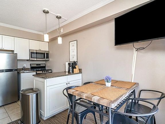 4th image of 6900 Ocean Blvd. N #910
