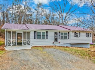 133 Salem Dr, Mount Airy, NC 27030