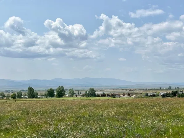 12 Arrowhead Cir, White Sulphur Springs, MT 59645