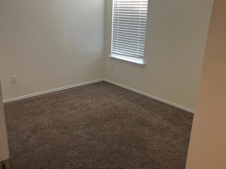 9008 Cantera Ridge Rd — Photo 12