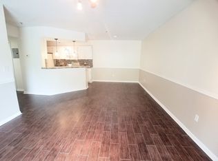 802 Crest Pines Dr APT 823, Orlando, FL 32828