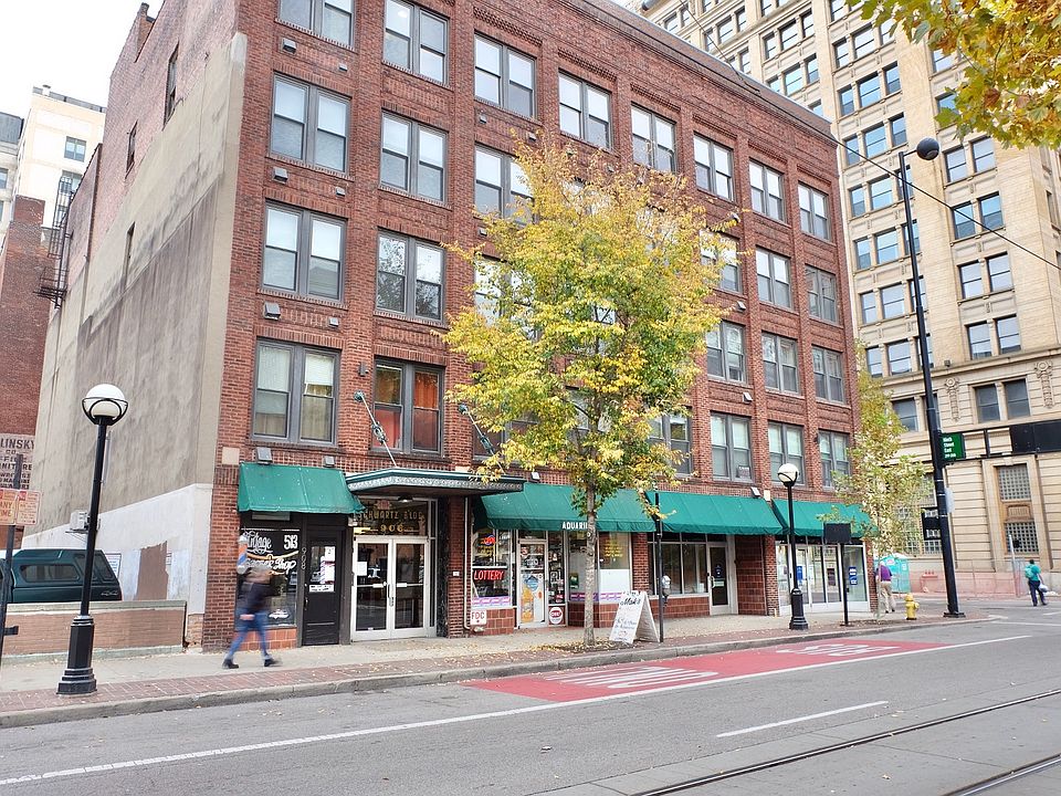 1st image of 906 Main St #201