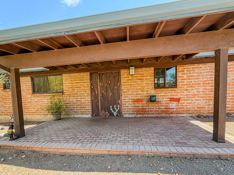 2618 N Teresa Ln — Photo 4