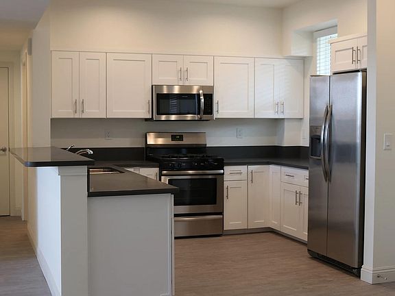 2nd image of 7120 Bellaire Ave APT 409