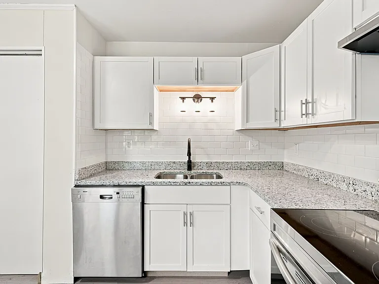 2216 Jackson Dr — Photo 11