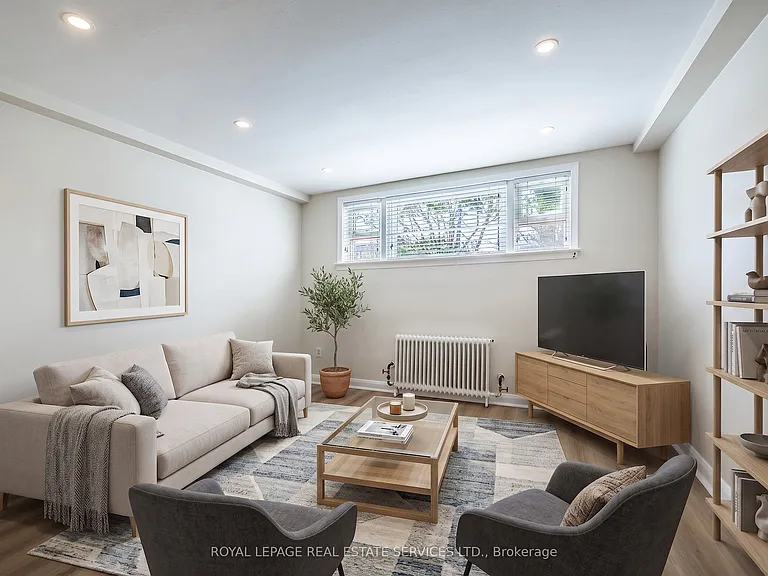 40 Emerald Cres #1 — Photo 15