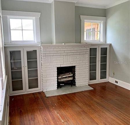 4th image of 203 N Tampania Ave