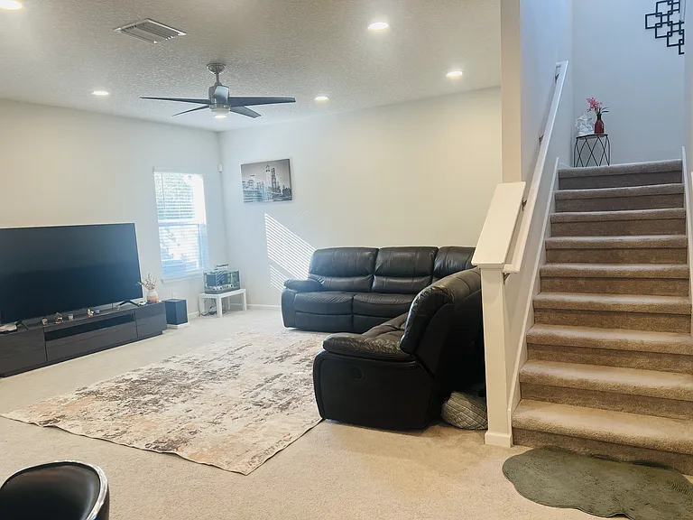 18184 Hunters Meadow Walk — Photo 8