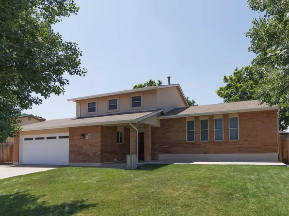 3 Chickadee Way, Pueblo, CO 81005