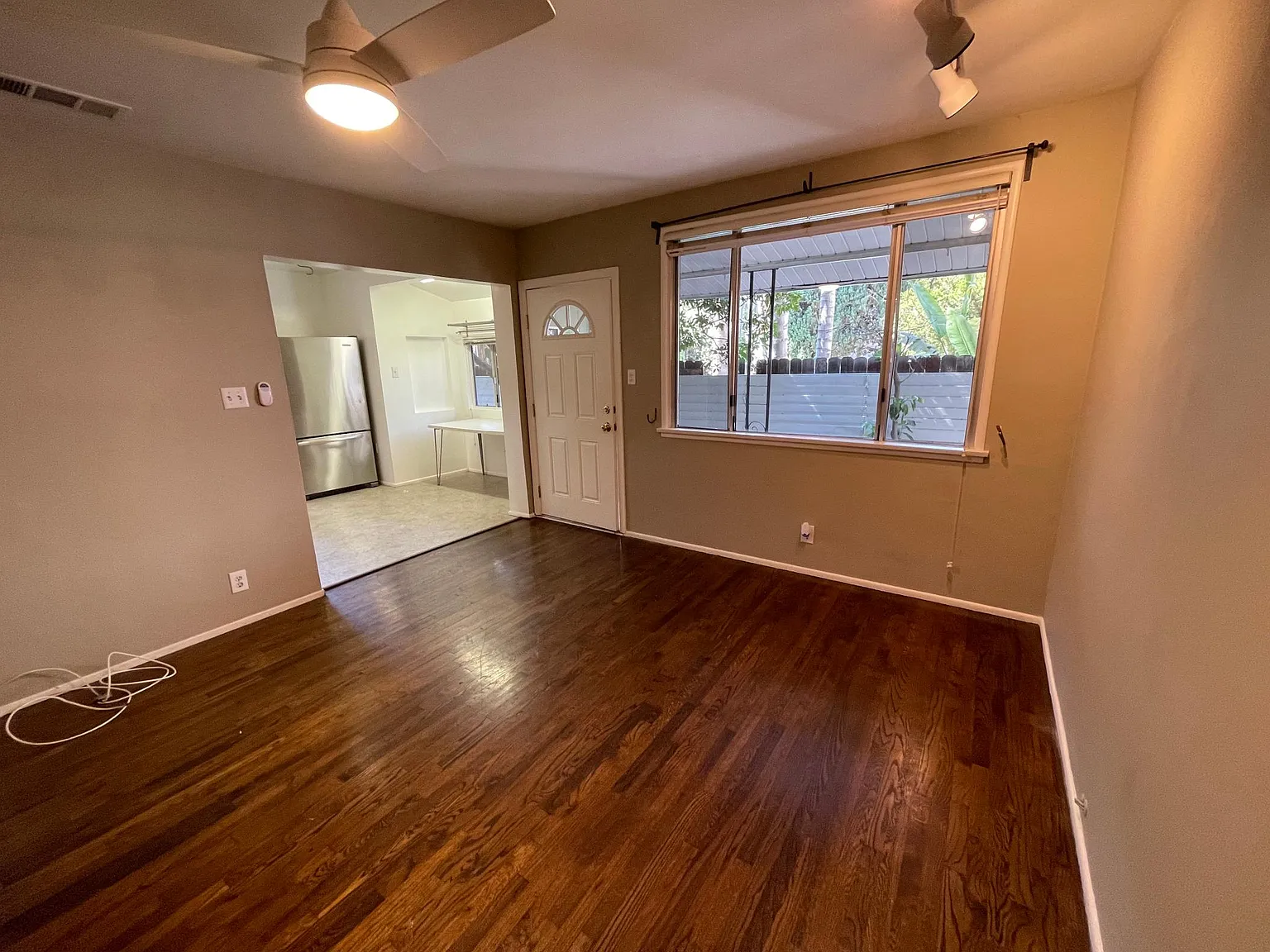 5323 Bellingham Ave — Photo 3