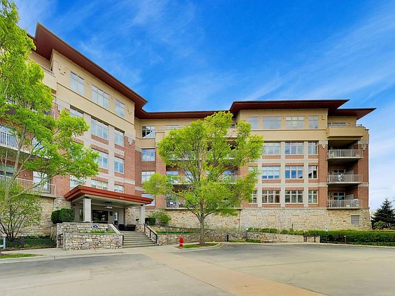 2nd image of 115 Prairie Park Dr APT 502