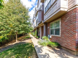 409 Alpine Springs Dr, Vernon Hills, IL 60061