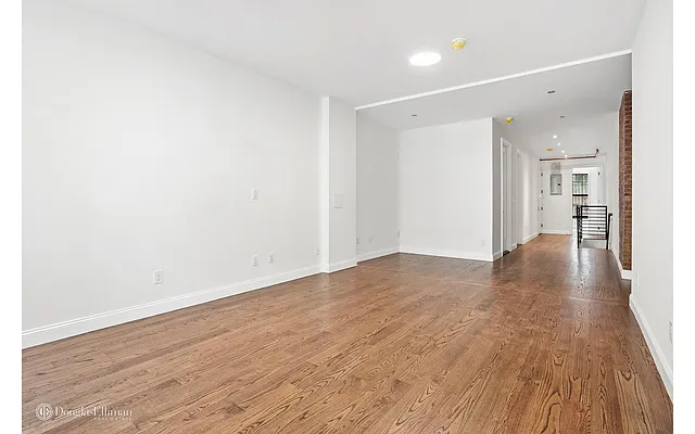 Rented by Douglas Elliman | media 21