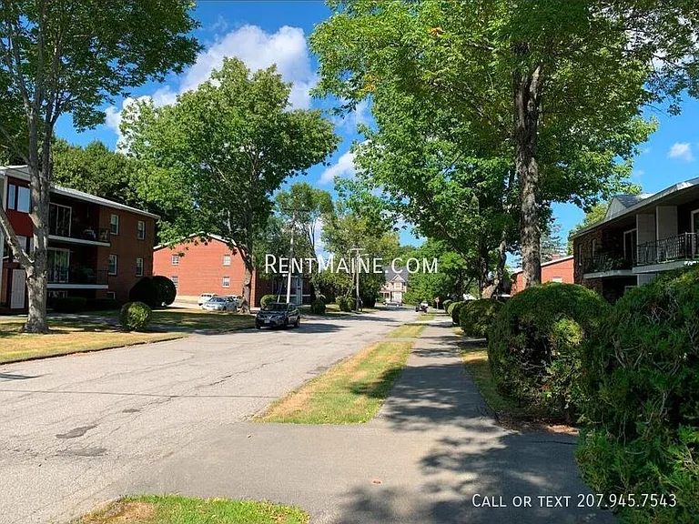 8G Longrale Park — Photo 17