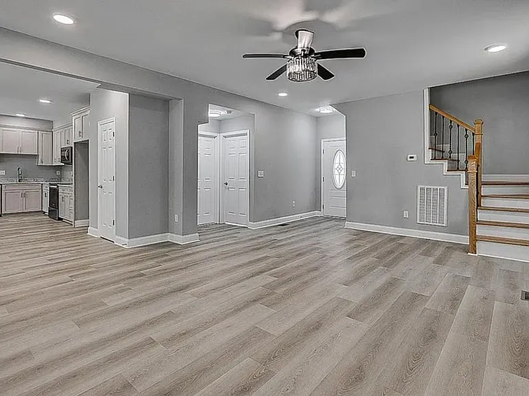 1559 Allen Ct — Photo 4