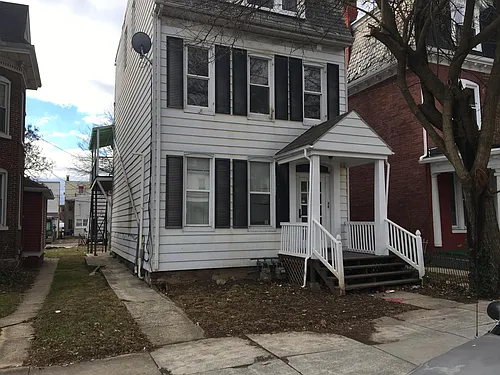 248 Roosevelt Ave #2 Photo 1