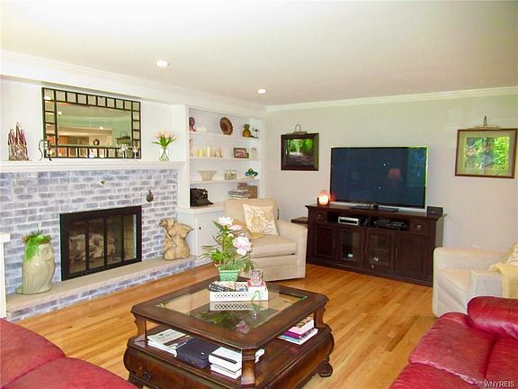 5th image of 174 Fernwood Ln