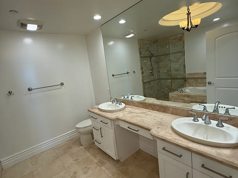 12021 Guerin St #306 — Photo 11