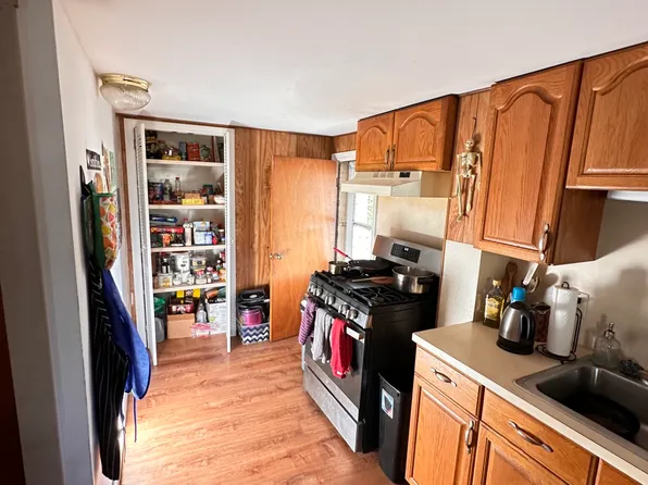 26 Cherry St #2, Somerville, MA 02144