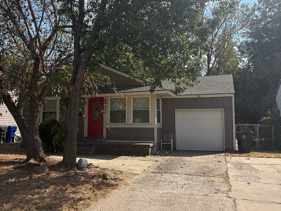 236 Russell Dr