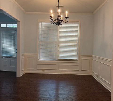 3rd image of 328 Privet Cir