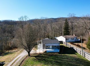 3613 Lake City Hwy, Rocky Top, TN 37769