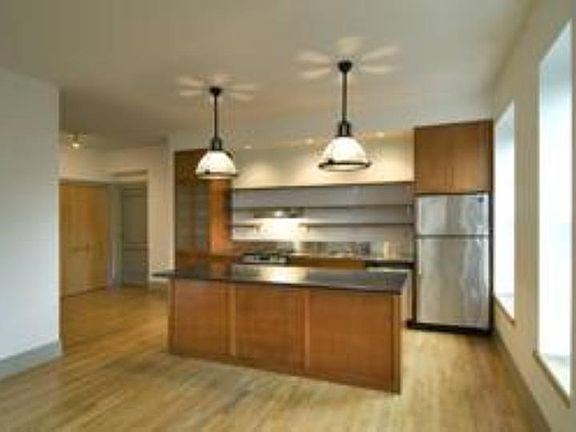 5th image of 81 Washington St APT 7H