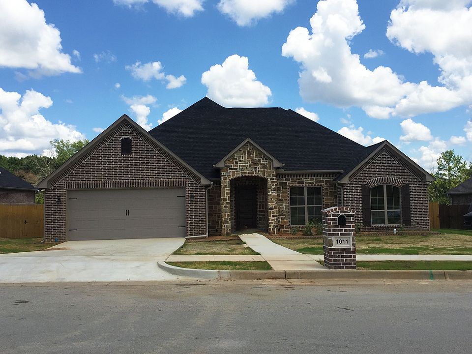 1st image of 1011 Crescent Hill Ct