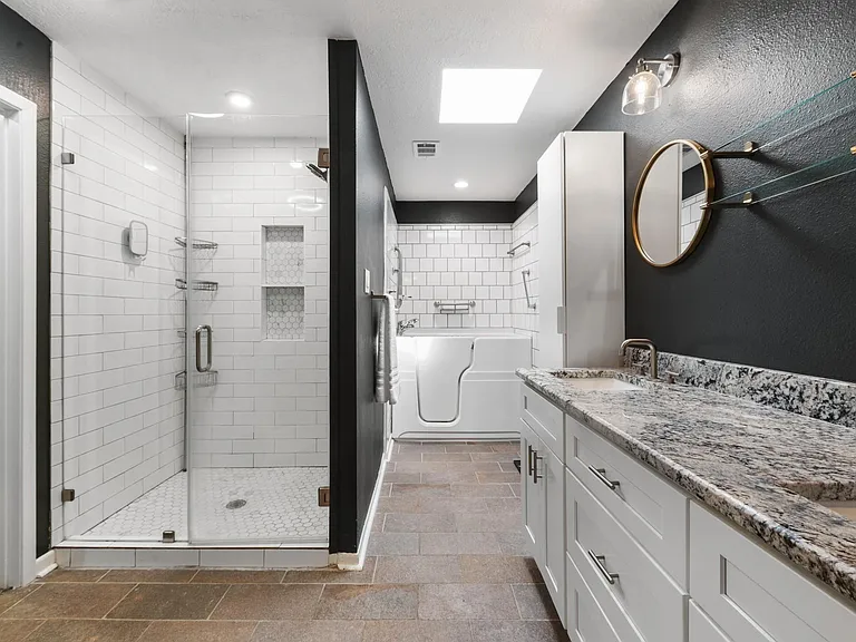 2907 Broadmoor Dr — Photo 34