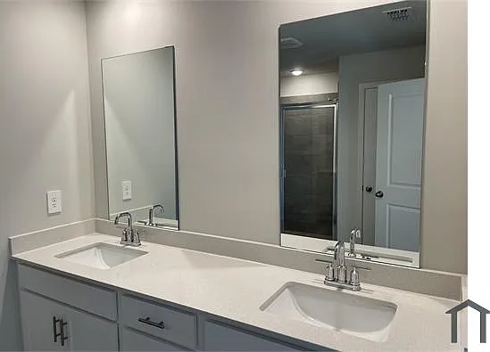 3624 Commodore Ct — Photo 11
