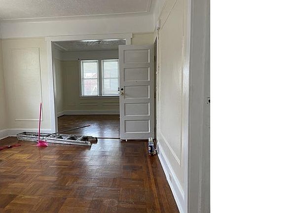 2nd image of 2931 Morgan Ave APT 2