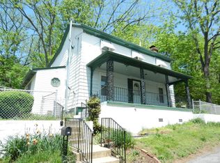 36 Bagby St, Staunton, VA 24401