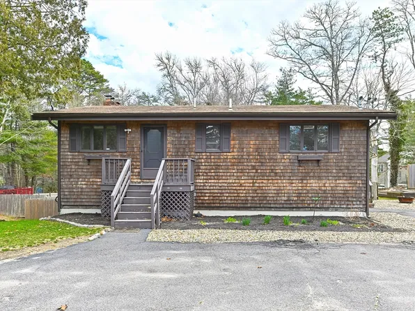 229 Lake Ave, Wareham, MA 02571