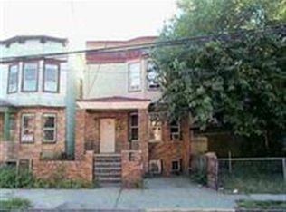 122 Warner Ave, Jersey City, NJ 07305