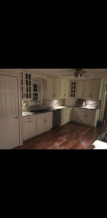 1st image of 225 Calvin Ln