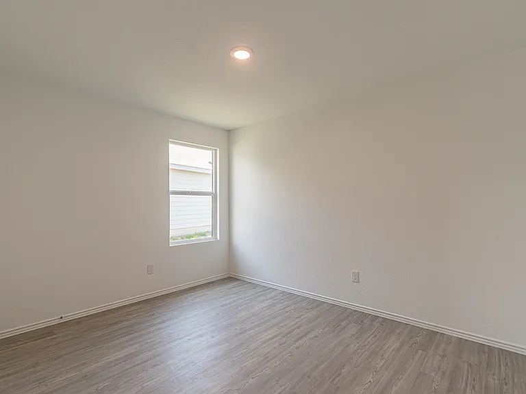6406 Kemper Pl — Photo 8