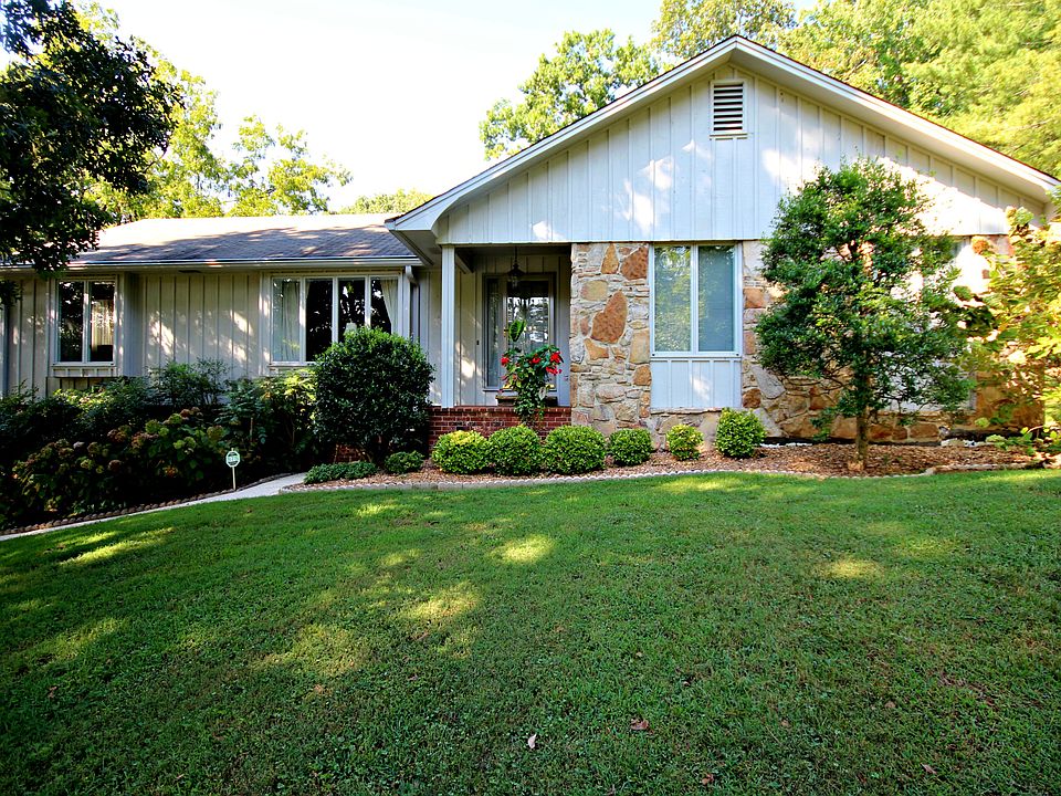 1st image of 1495 Hillsdale Dr