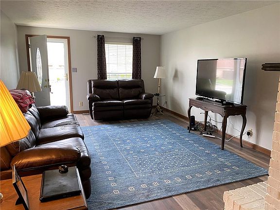 3rd image of 170 Tranquility Ct