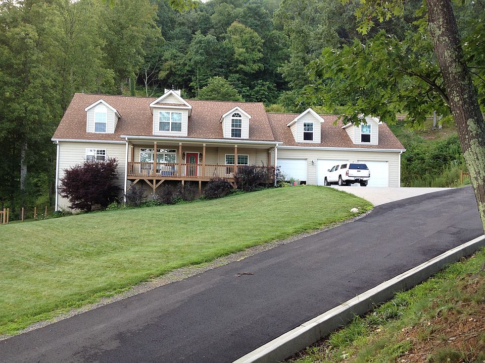 Front of 97 Mount Soma Blvd, view of front porch which is available to use.