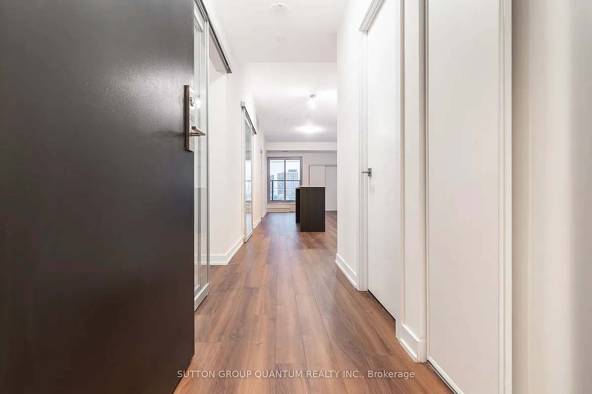 Building Photo - 2433 Dufferin St #505