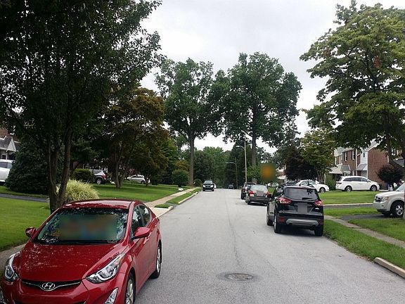4th image of 215 Oxford Hill Ln