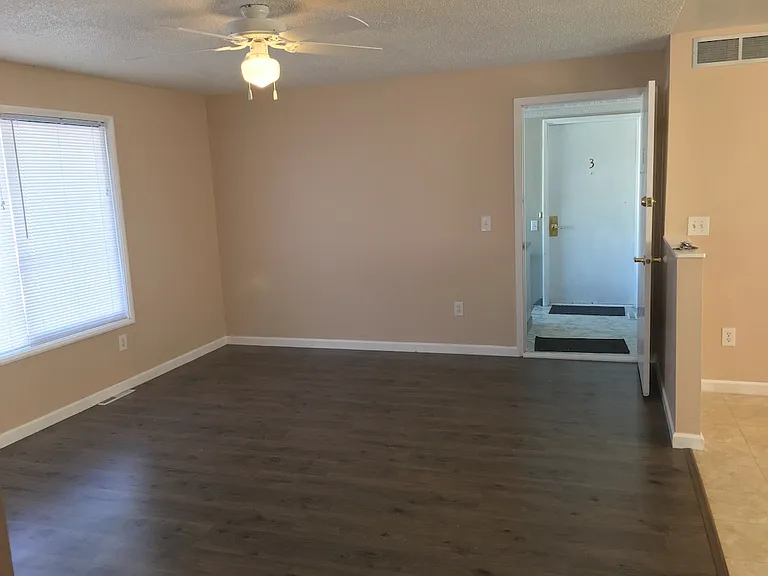 1444 Lynn Ave — Photo 6