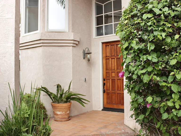 26 San Raphael — Photo 2