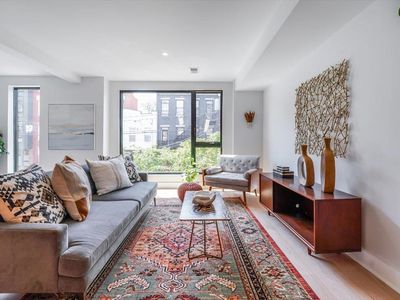 310 3rd St APT 3, Jersey City, NJ, 07302