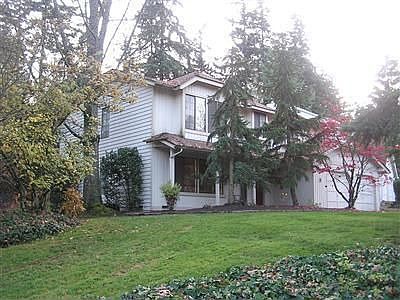 2nd image of 16225 SE 46th Pl