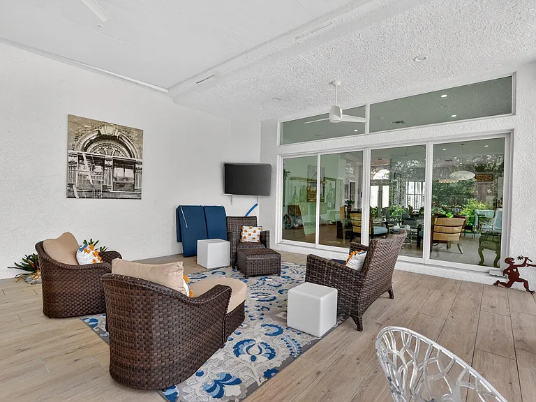 7843 Villa D Este Way — Photo 47